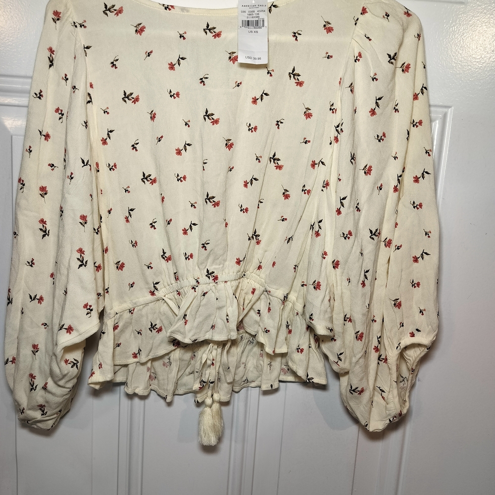 American Eagle Floral Peasant Blouse XS Cream Boho NWT